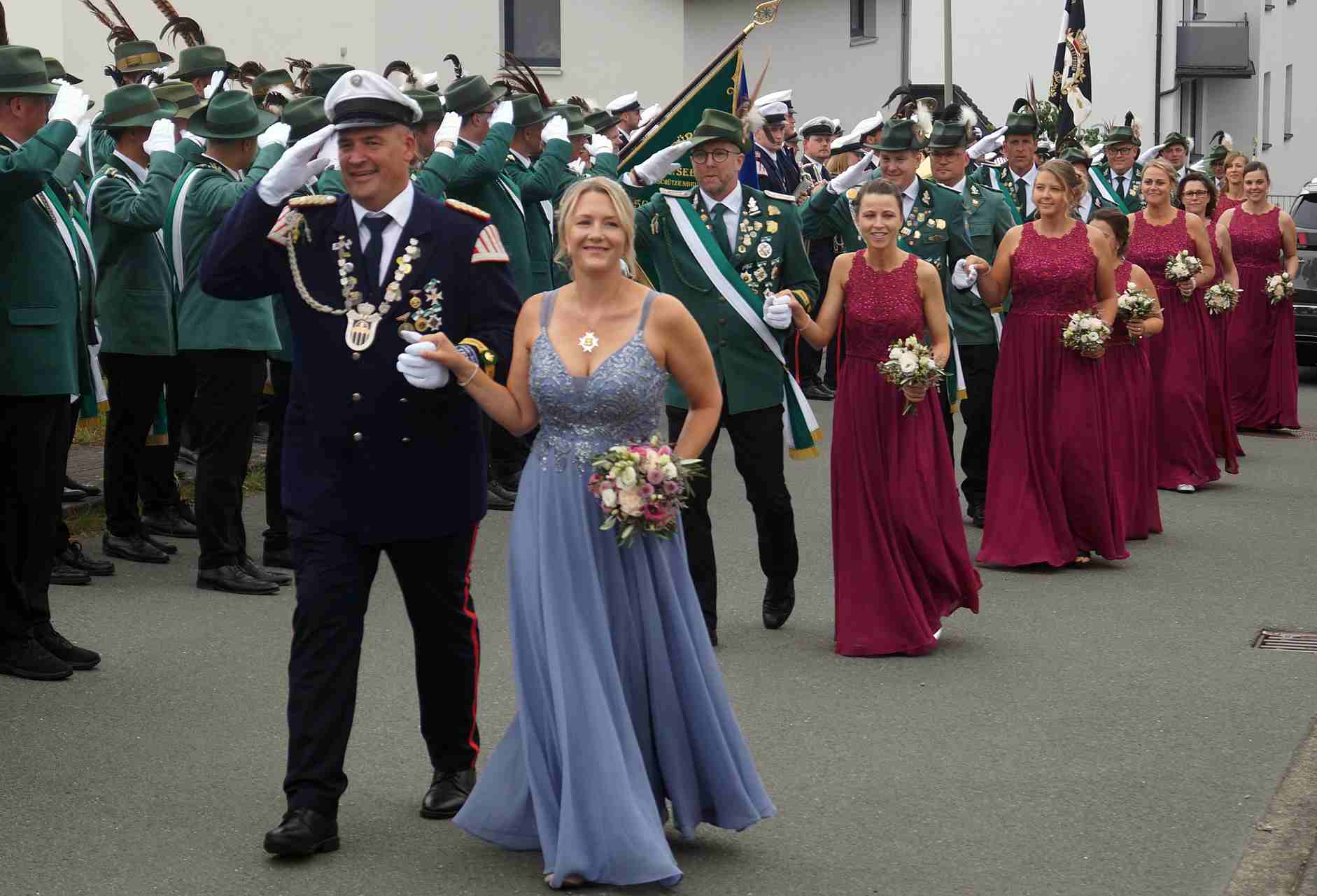 sa Parade Konig Haus Intent